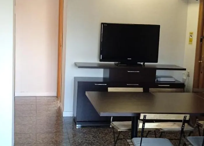 Guest house Y Suite. Upv, Uv Y Playa Valencia