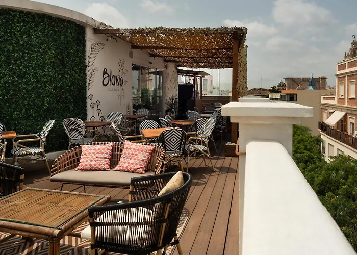 Blanq Carmen Hotel 3*