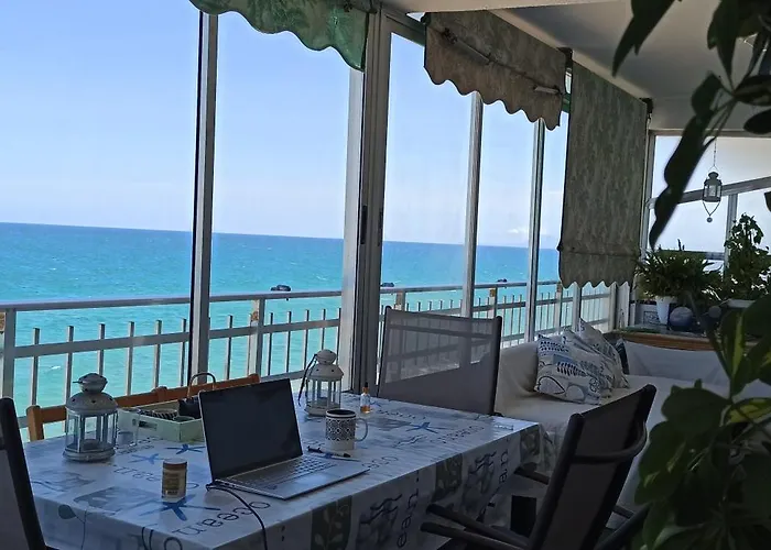 Blue Double Private At Front - En La Playa Piso Compartido * Valencia