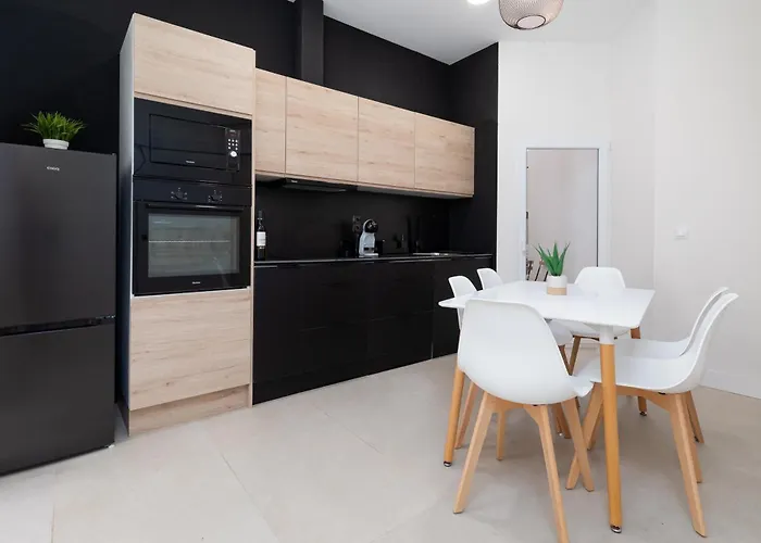 Ruzafa 1 Y 2 Sofas Cama * 발렌시아