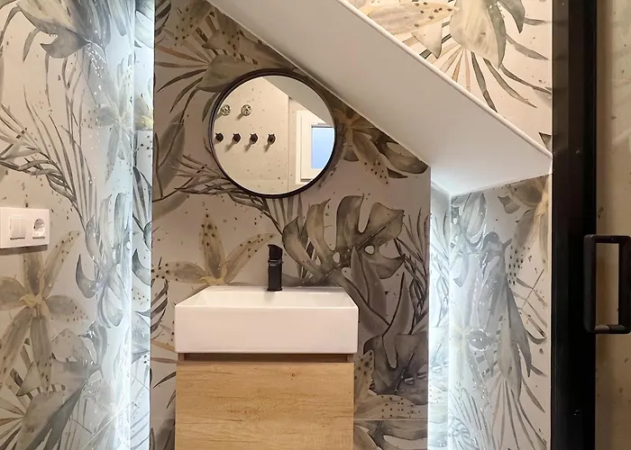 Encantador Vigas De Madera Apartment