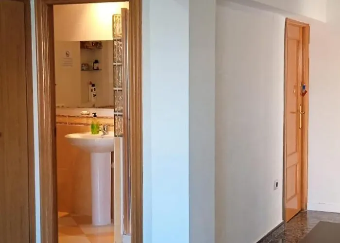 Guest house Y Suite. Upv, Uv Y Playa Valencia