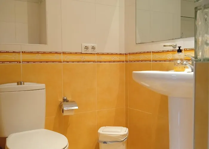 Guest house Y Suite. Upv, Uv Y Playa *