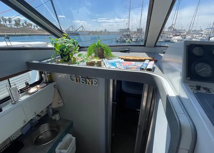 Barco Playa ספינת מלון *