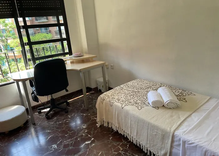Habitacion Cerca Del Centro De Βαλένθια