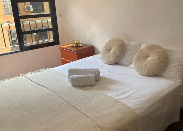 Habitacion Cerca Del Centro De Δωμάτια σε οικογενειακή κατοικία Βαλένθια