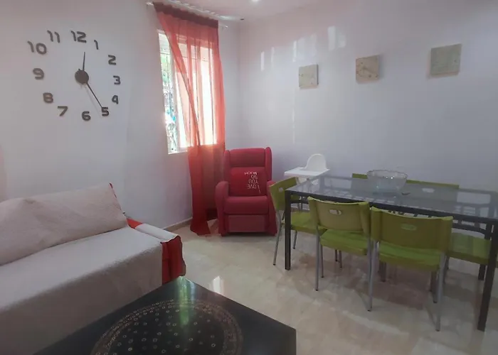 Appartement Planta Baja, Bien Comunicada, Cerca De La Playa