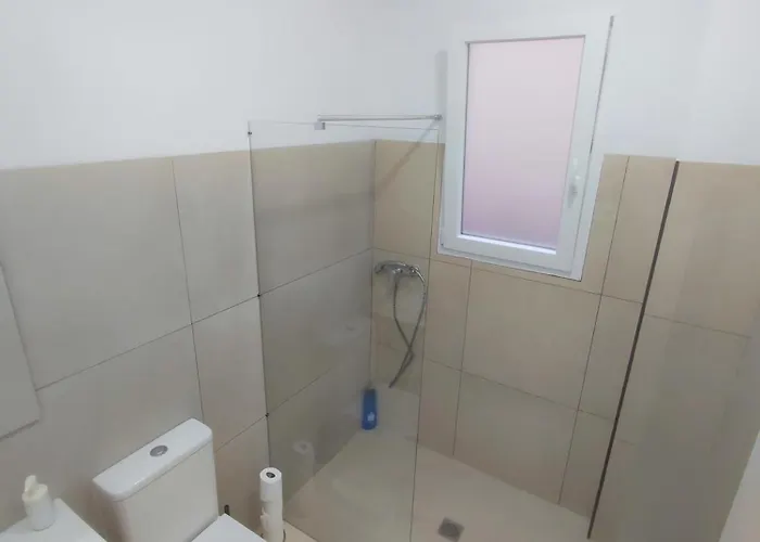 Red شقة فالنسيا