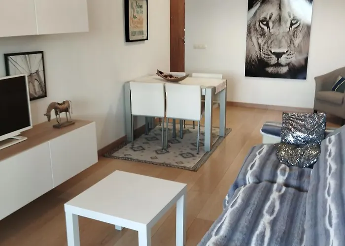 Atico Con 2 Grandes Terrazas Y 2 *