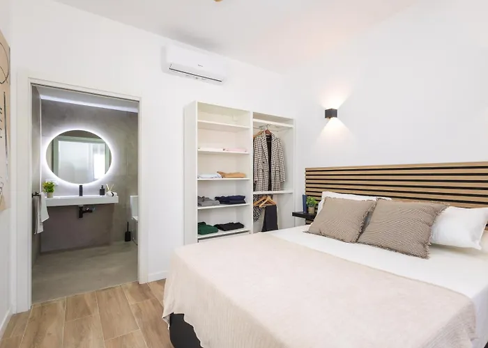 Moderno, Amplio Y Muy Comodo Valence