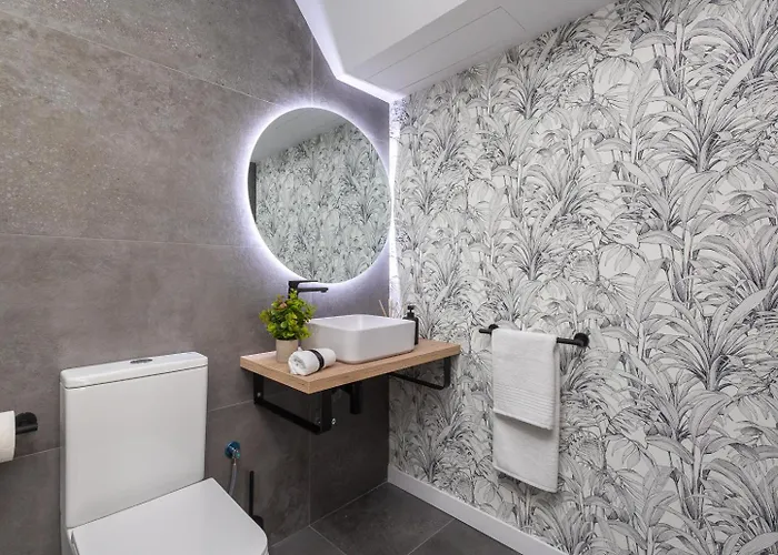 Moderno, Amplio Y Muy Comodo * Valence