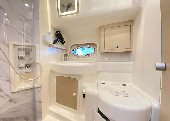 The Yacht Experience Bateau-hôtel