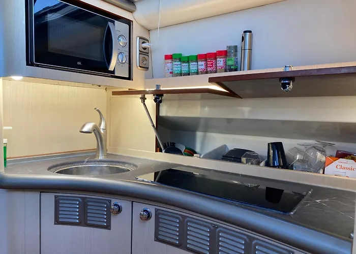 The Yacht Experience