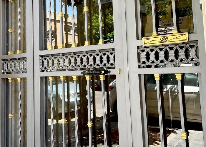 Private Bedroom - Comfy&quiet - Near Of Arts And Sciences Hotel Valencia