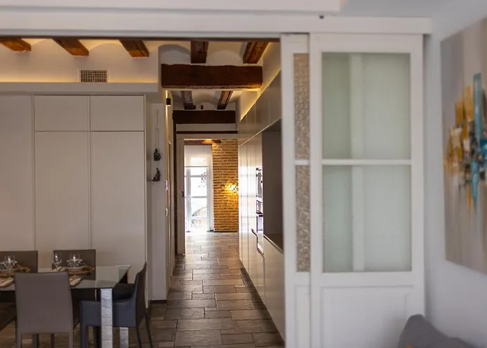 Florit Flats - Center Modern 1br 2bth Terrace Wi-fi Ac *