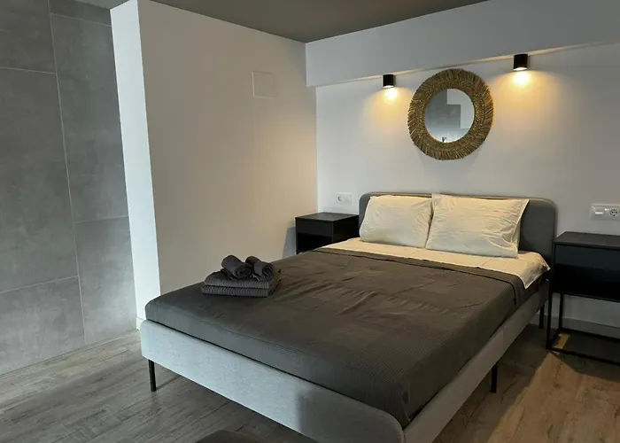 Melia Y Fuster 23c 4*