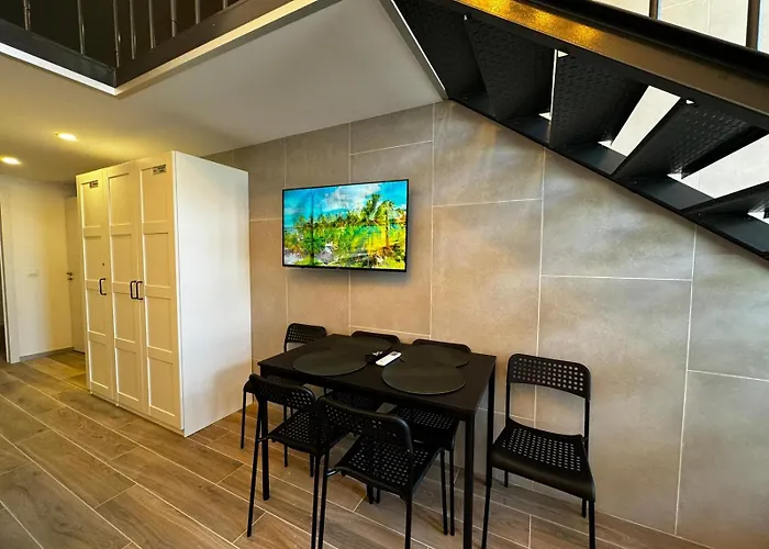 Melia Y Fuster 23c 아파트호텔 4*