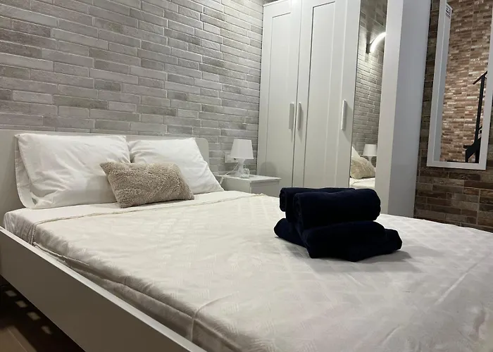 Melia Y Fuster 23c 아파트호텔