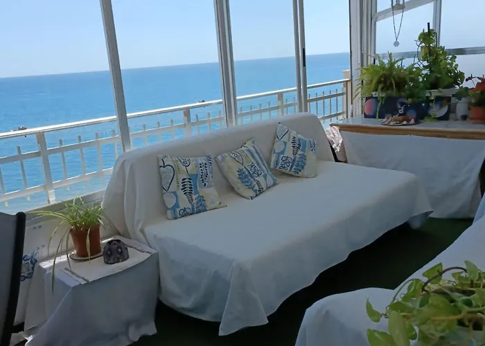 Rum i privatbostad Blue Double Private At Front - En La Playa Piso Compartido Valencia