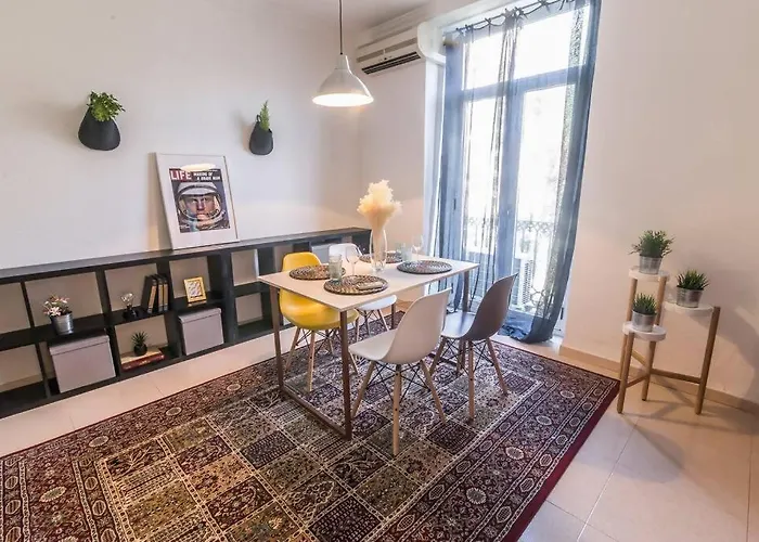 Tranquilo Y Acogedor En El Centro De La Ciudad شقة