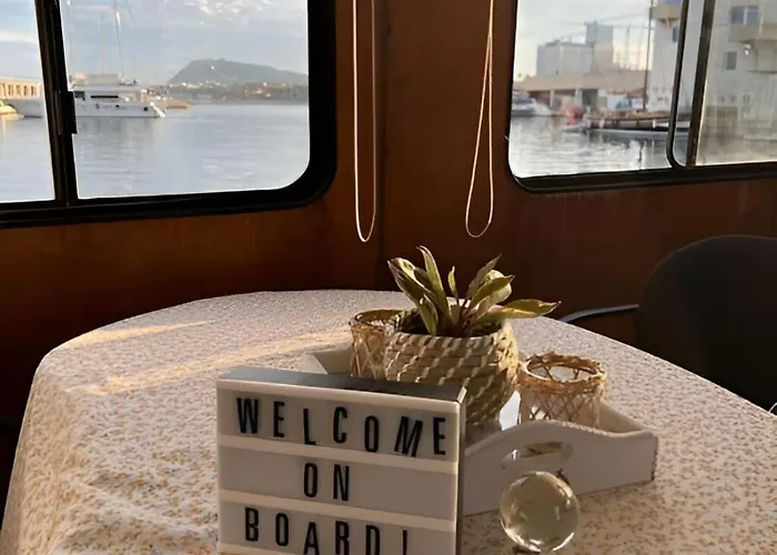 Barco Muy Espacioso Con Dos Terrazas Centro!! فالنسيا