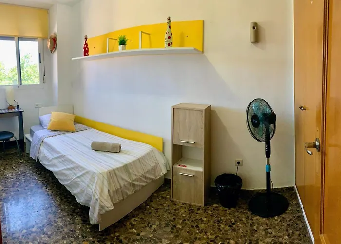 Apartamento Compartido Con Vista Al Puerto Valencia
