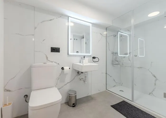 La Mediterranea - Housevanlive Apartment