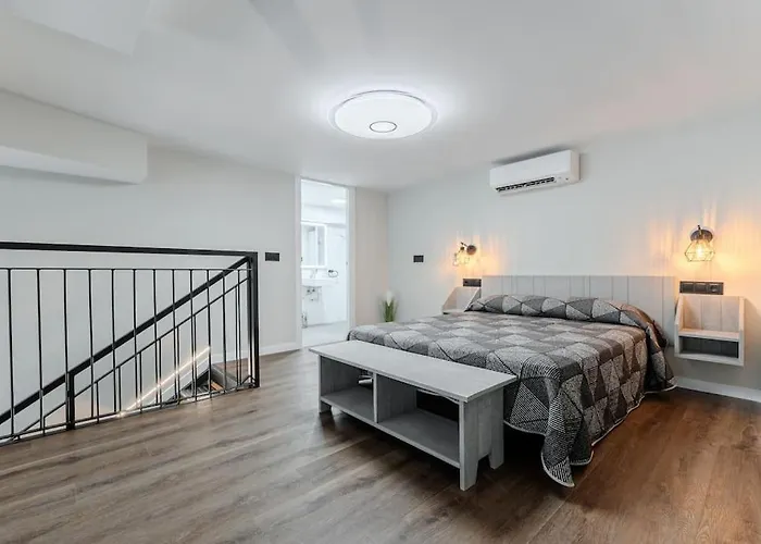 Apartment La Mediterranea - Housevanlive Valencia