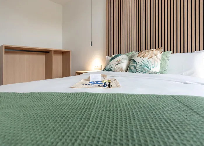 Aparthotel Dorm4you Arena Family 13