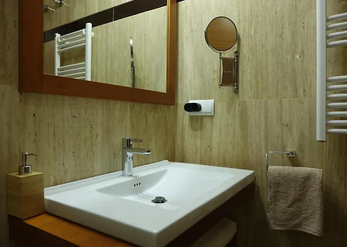 منزل للإقامة Rooms-shared Flat *