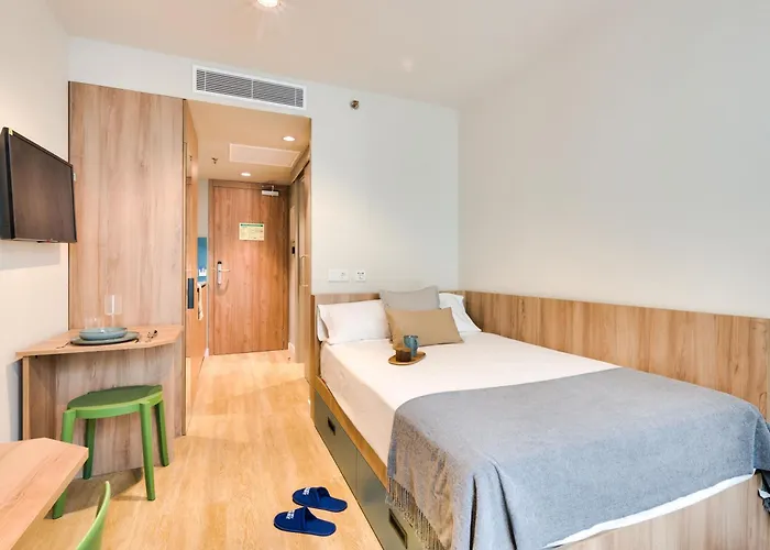 Livensa Living Viveros - *