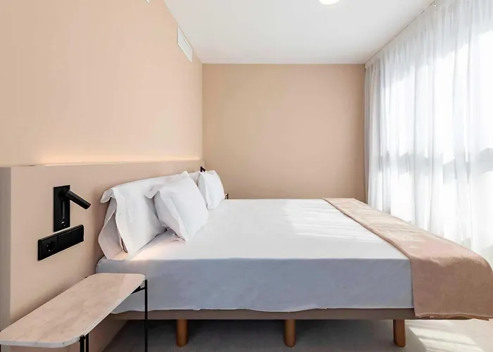 Hotel Hq Arena Valenza