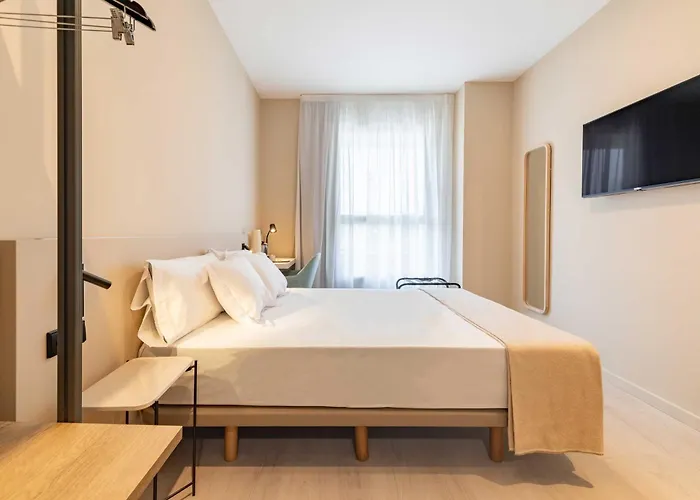 Hotel Hq Arena Valenza