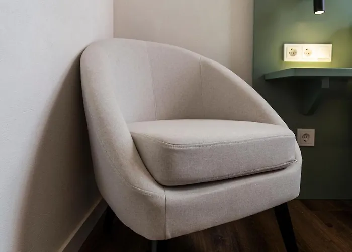 Vlc Host - Reina 168 Hotel Valencia