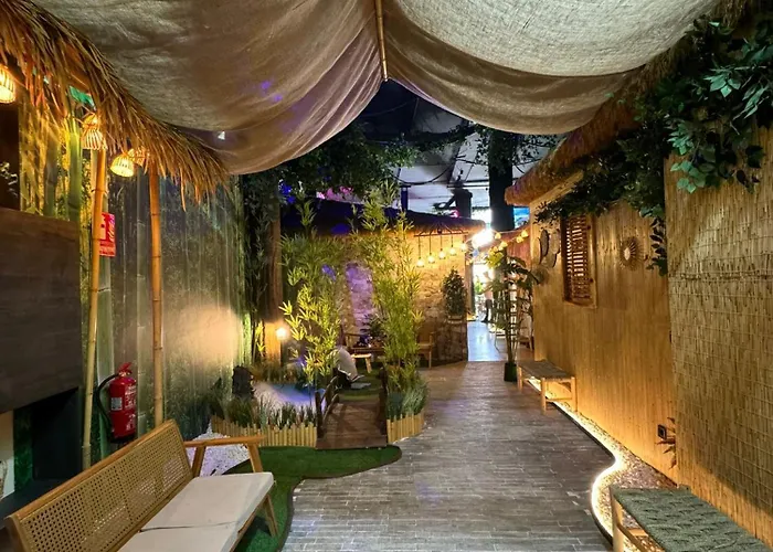 호스텔 The Pod Village *