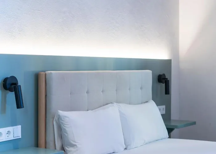 Vlc Host - Reina 168 Hotel