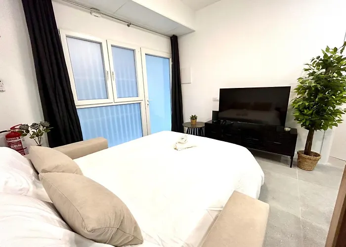 Apartment Convenient, Charming 15 Mins From Center Valencia