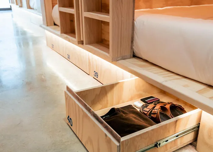 Colo Colo - Single Private Beds ולנסיה