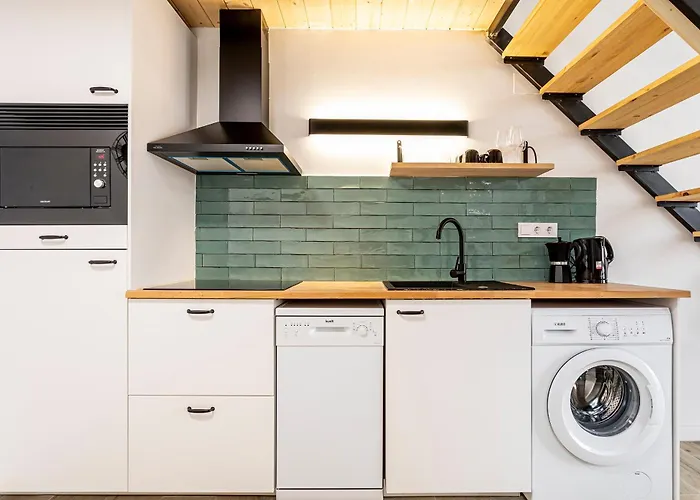 Marie Curie Flats, Lovely Duplex 3 شقة