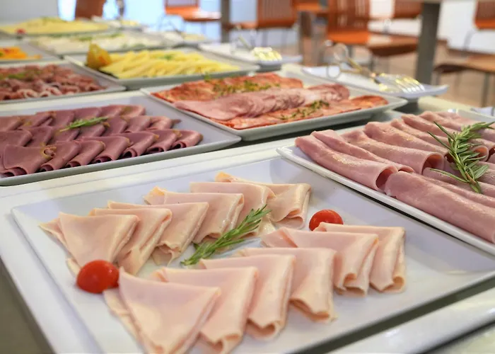 ホテル Port Feria 4*