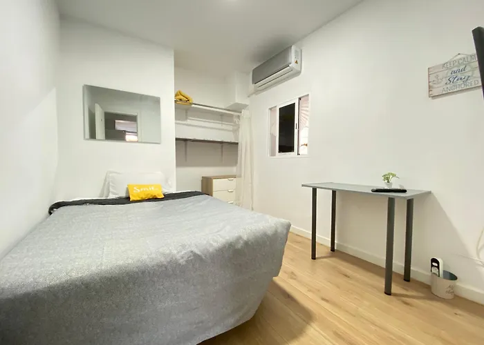 Gypsy Budget Shared Flat 발렌시아