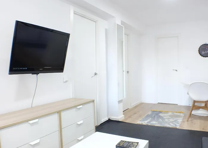 Gypsy Budget Shared Flat *