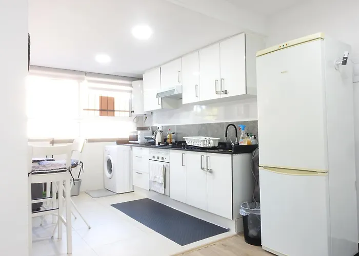 Gypsy Budget Shared Flat 발렌시아