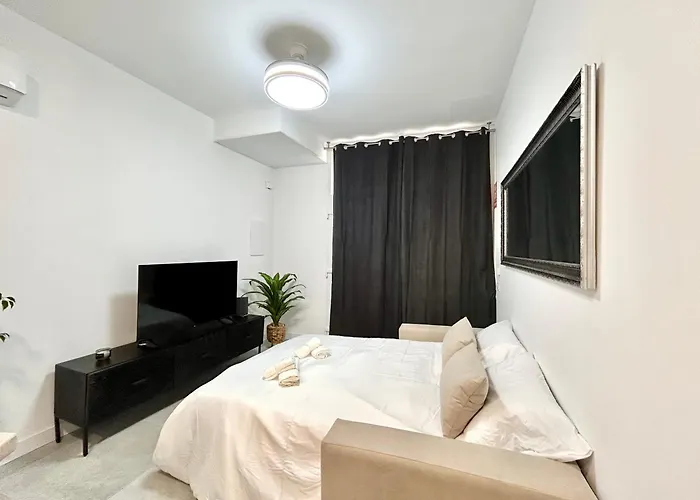 Comfort Near Metro, 2 Bed, 1 Bath 발렌시아