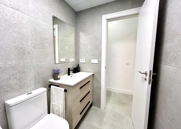 아파트 Comfort Near Metro, 2 Bed, 1 Bath 발렌시아