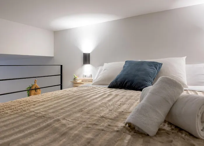 Rm1 - Loft Comodos Estudios Duplex Cerca A La Avenida Del Puerto Διαμέρισμα Βαλένθια