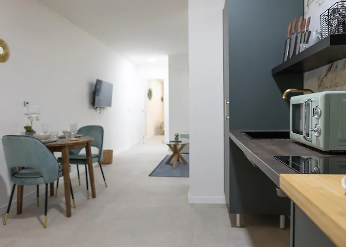 Διαμέρισμα Ag7 Loft Espaciosos Estudios Con Terraza Cercanos Al Metro Zona Ayora Βαλένθια