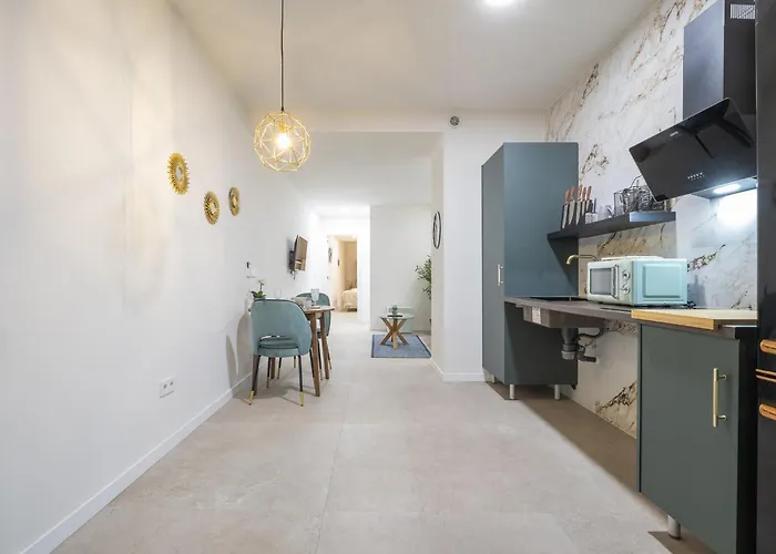 Διαμέρισμα Ag7 Loft Espaciosos Estudios Con Terraza Cercanos Al Metro Zona Ayora *