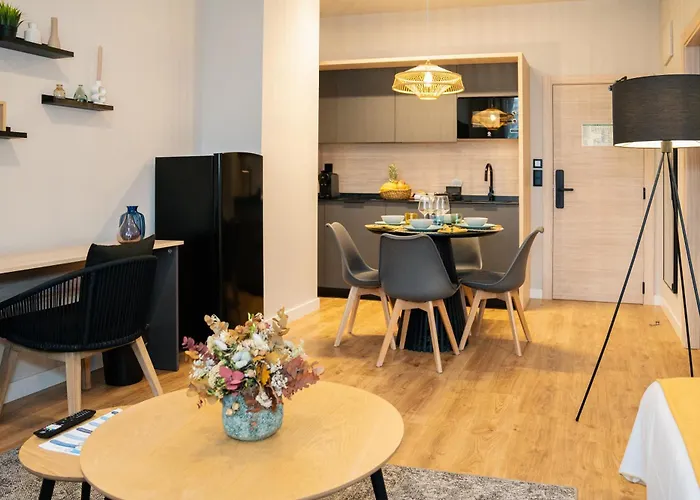 Aparthotel Dorm4you Arena 2 4*