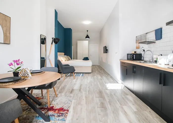 Cozy Loft In Διαμέρισμα *